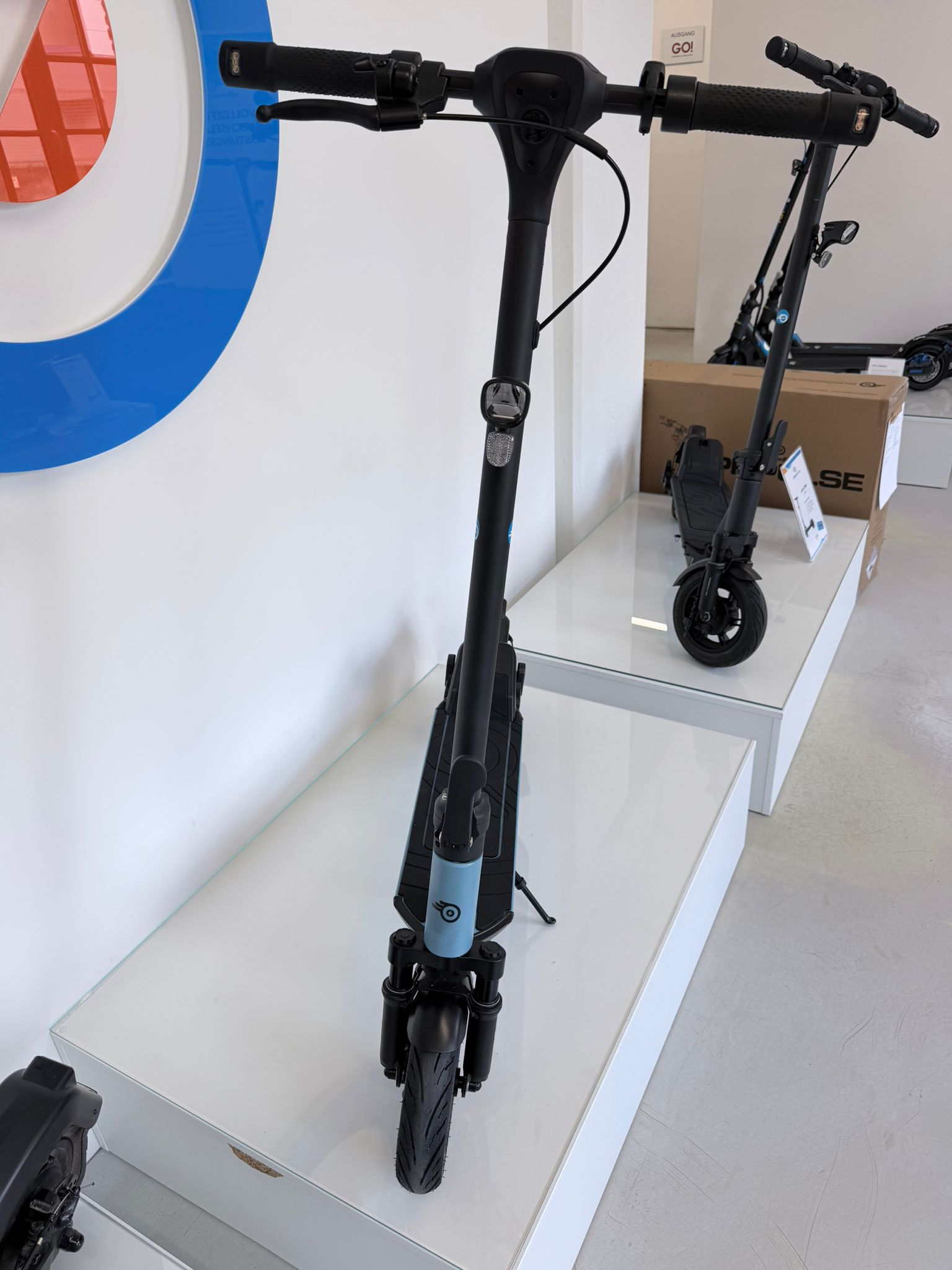 WAREHOUSEDEAL - ePF-2 PRO 653W Ice Blue