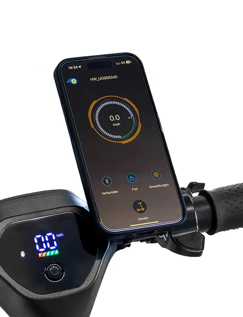 ePF-App auf Smartphone verbunden mit ePF-2 PRO Elektroroller – App-Steuerung für individuelle Einstellungen wie Höchstgeschwindigkeit, Blinkerton und Batterieanzeige zur optimierten Elektromobilität