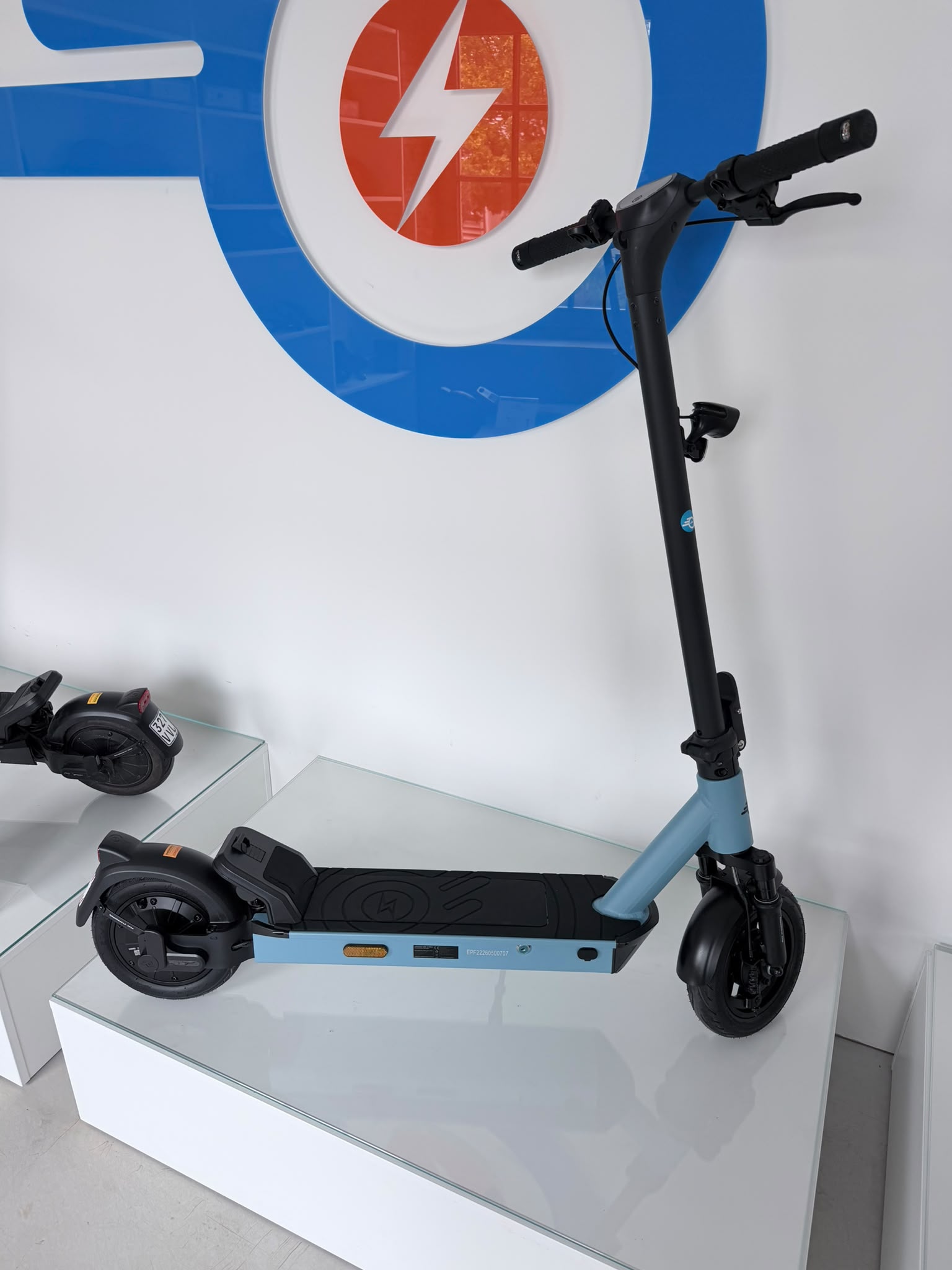 WAREHOUSEDEAL - ePF-2 PRO 490W Ice Blue