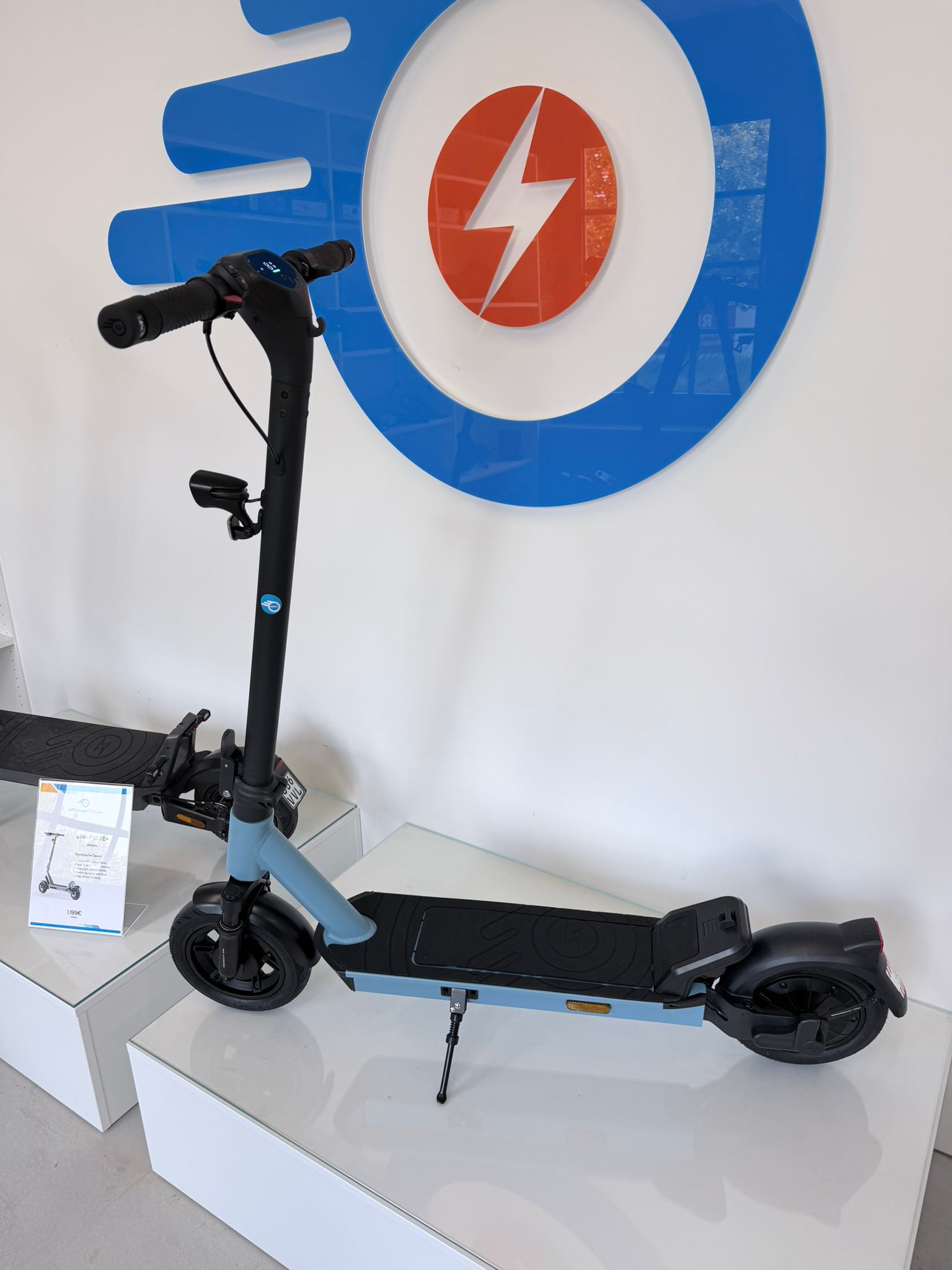 WAREHOUSEDEAL - ePF-2 PRO 653W Ice Blue